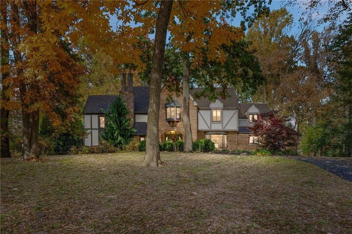 4405 Farm Drive  South Whitehall Twp PA 18104 photo