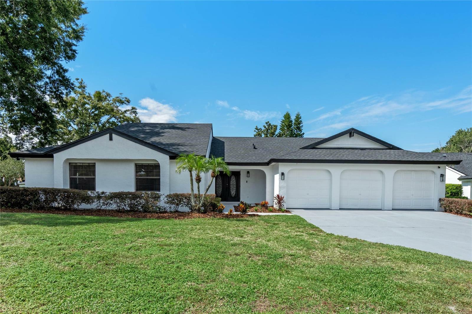 Property Photo:  7461 Sparkling Lake Rd  FL 32819 
