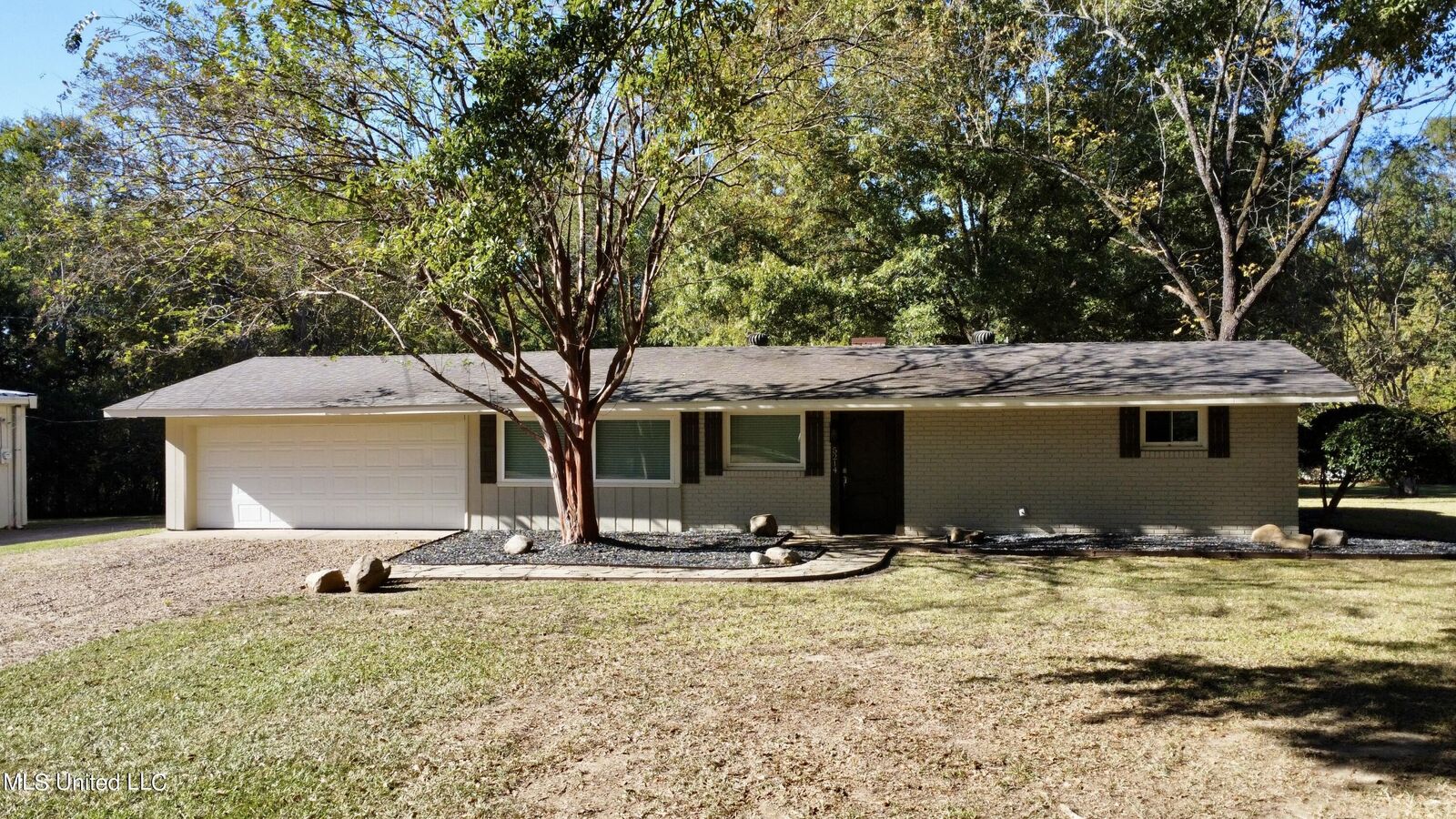 Property Photo: 5214 Old Jackson Road MS 39170