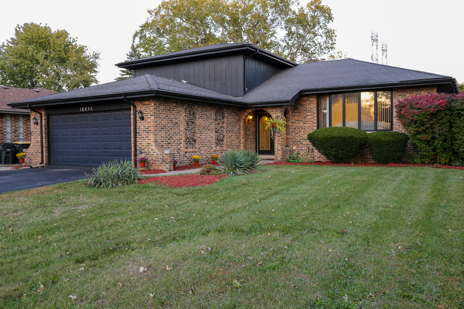 Property Photo:  18455 Clyde Avenue  IL 60438 