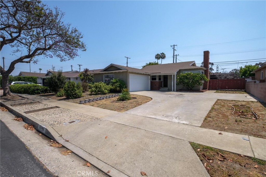 16844 S Orchard Avenue  Gardena CA 90247 photo