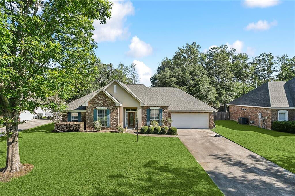 Property Photo: 2109 Ridge Court LA 70448