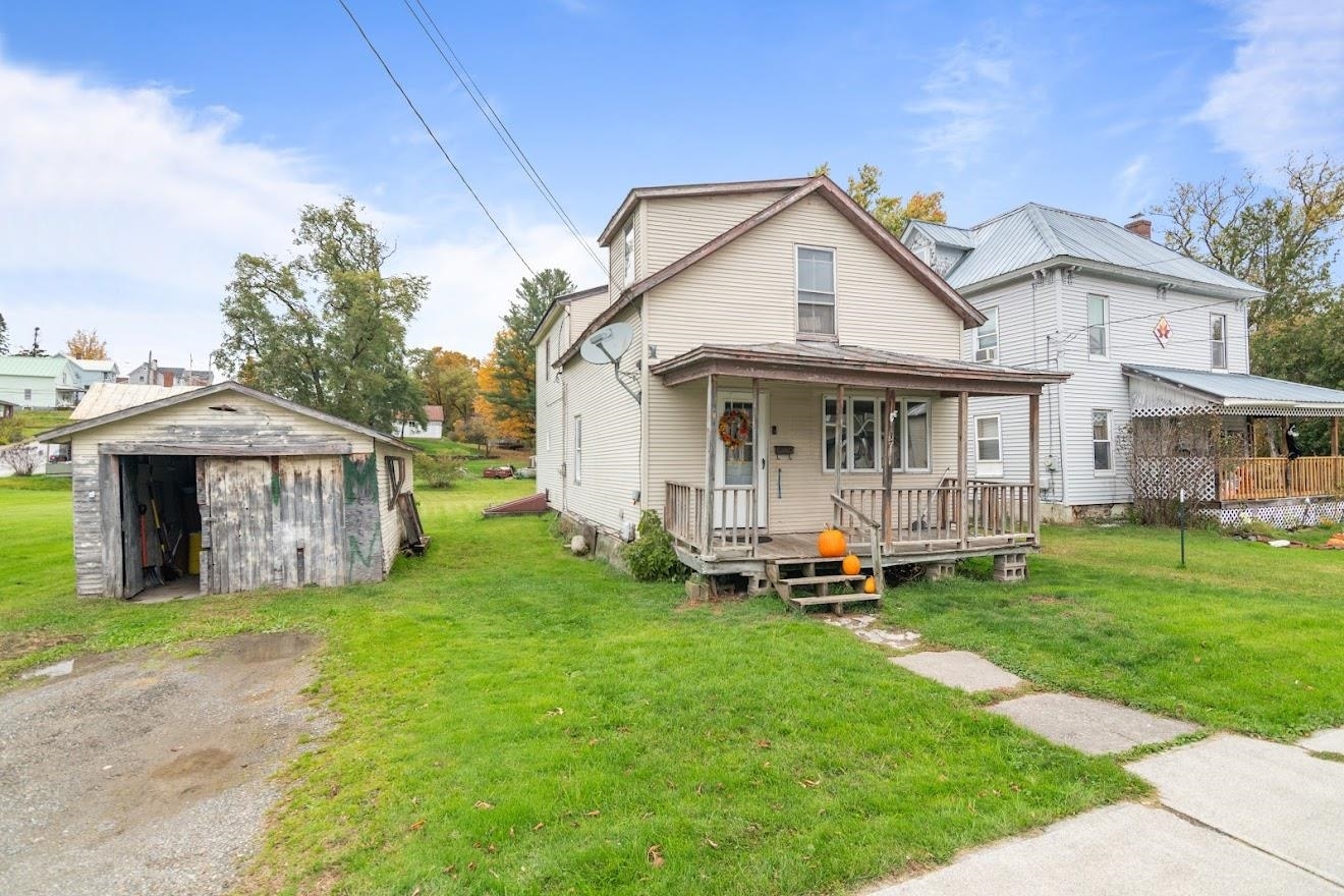 Property Photo:  37 Thomas Street  VT 05476 