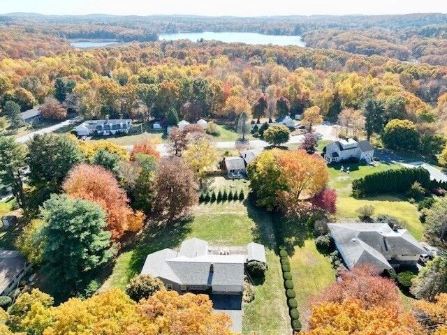 Property Photo:  520 Chadwick Rd  MA 01835 