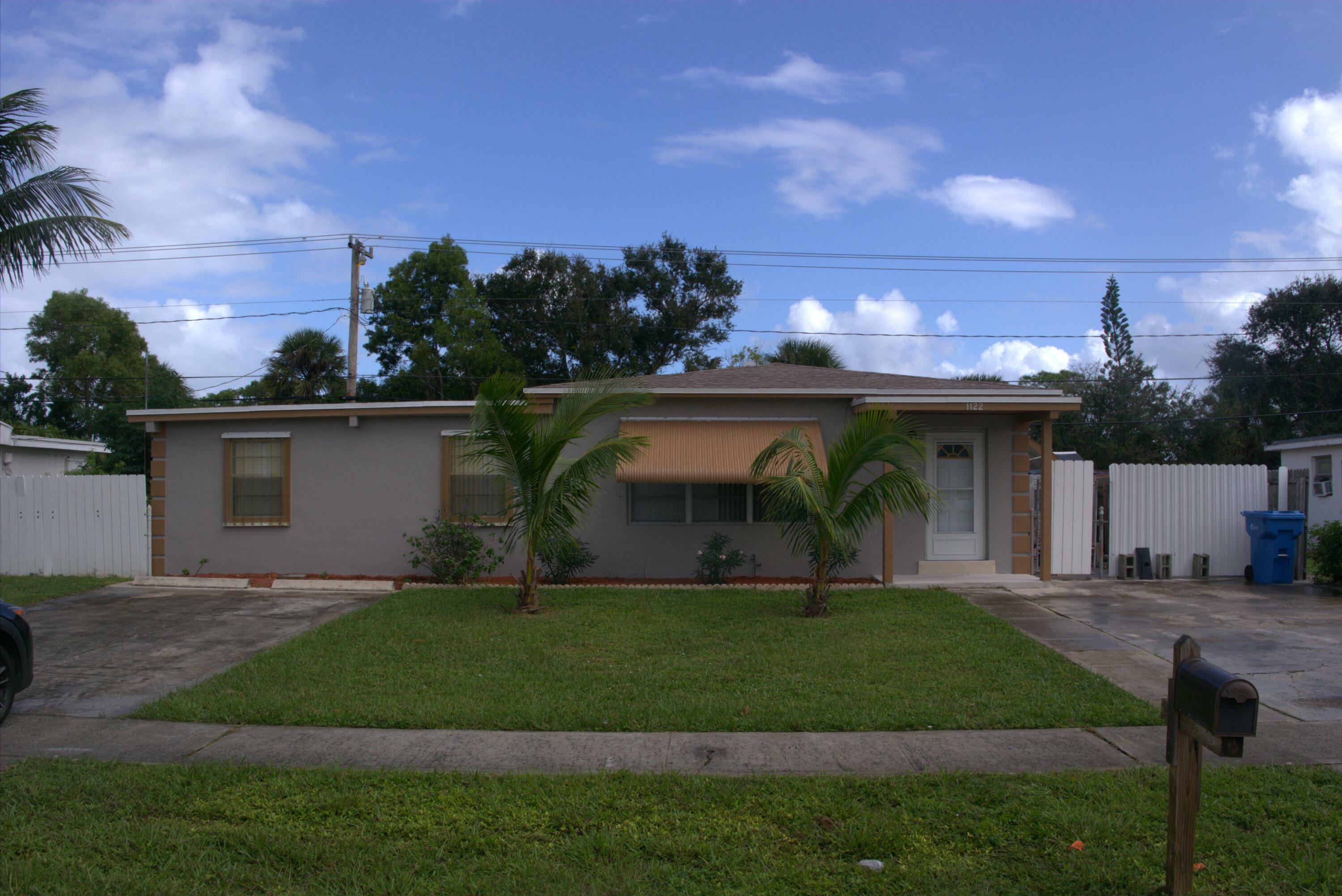 1122 S 14th Street  Lantana FL 33462 photo