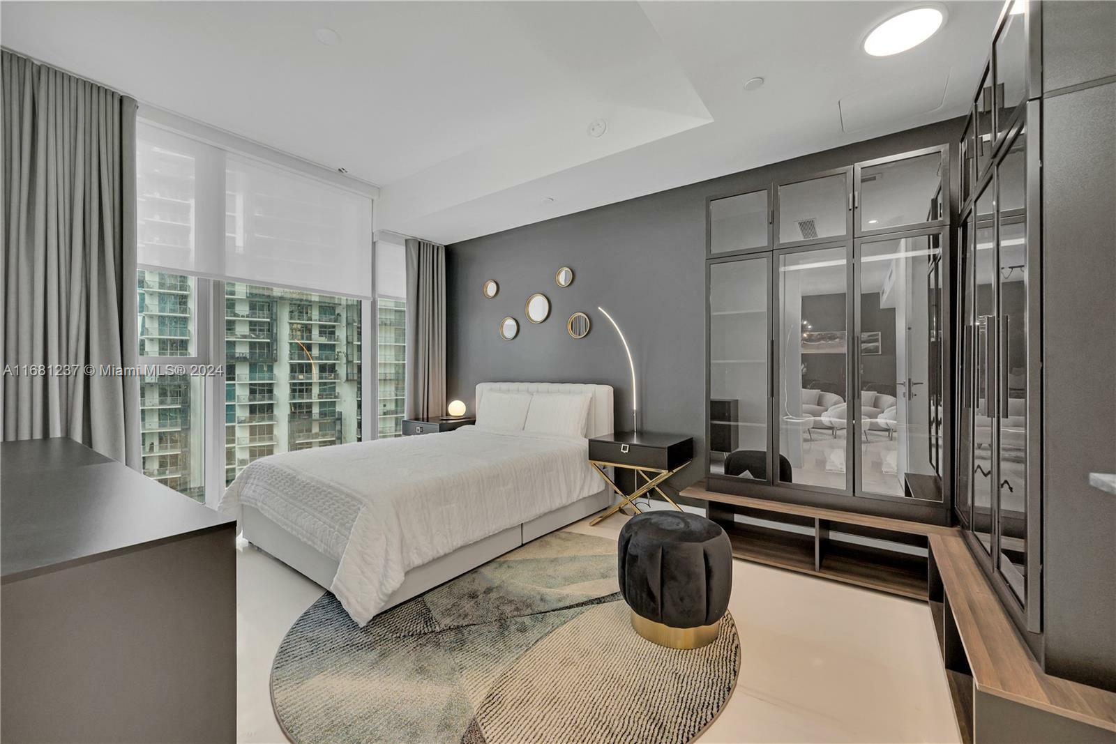 Property Photo: 300 Biscayne Blvd Way 2708 FL 33131