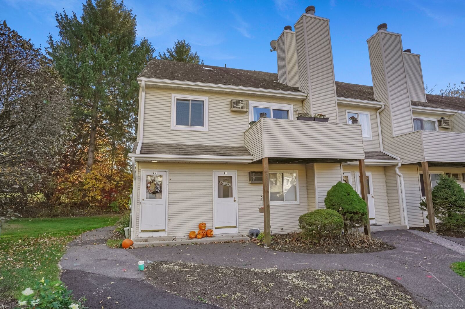Property Photo: 136 Pembroke Road 2-12 CT 06811