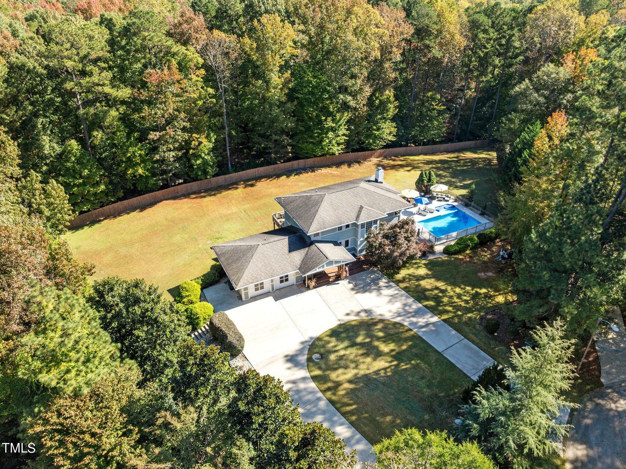 Property Photo:  1209 Ravens Point Circle  NC 27614 