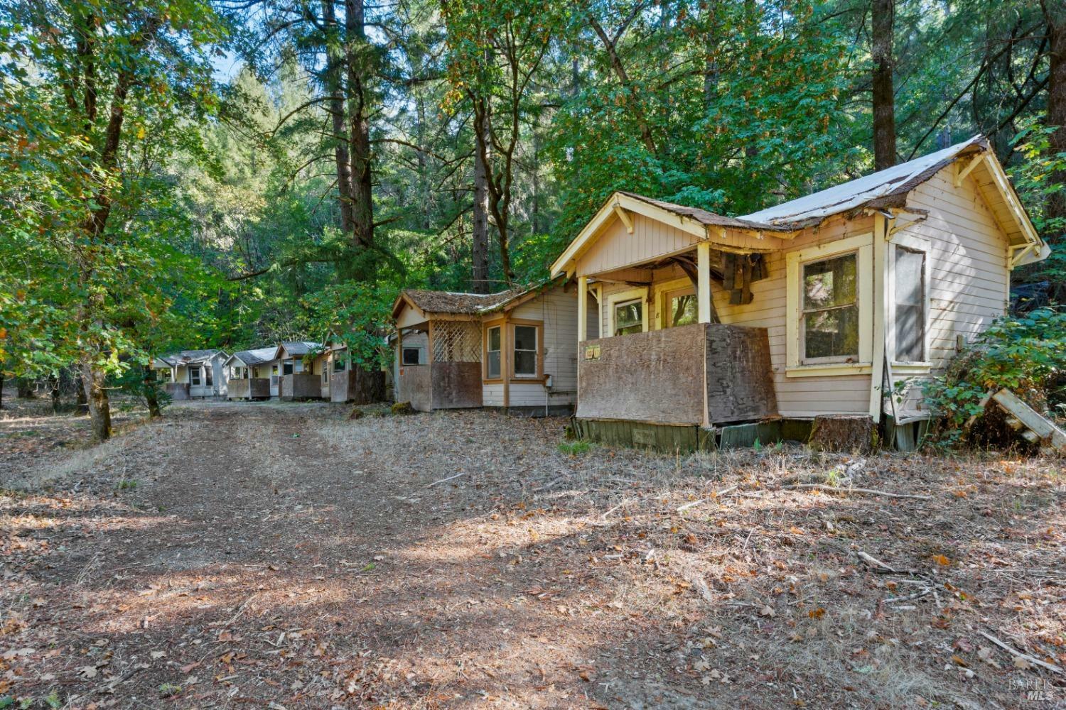 Property Photo:  31001 N Highway 101 Highway  CA 95490 