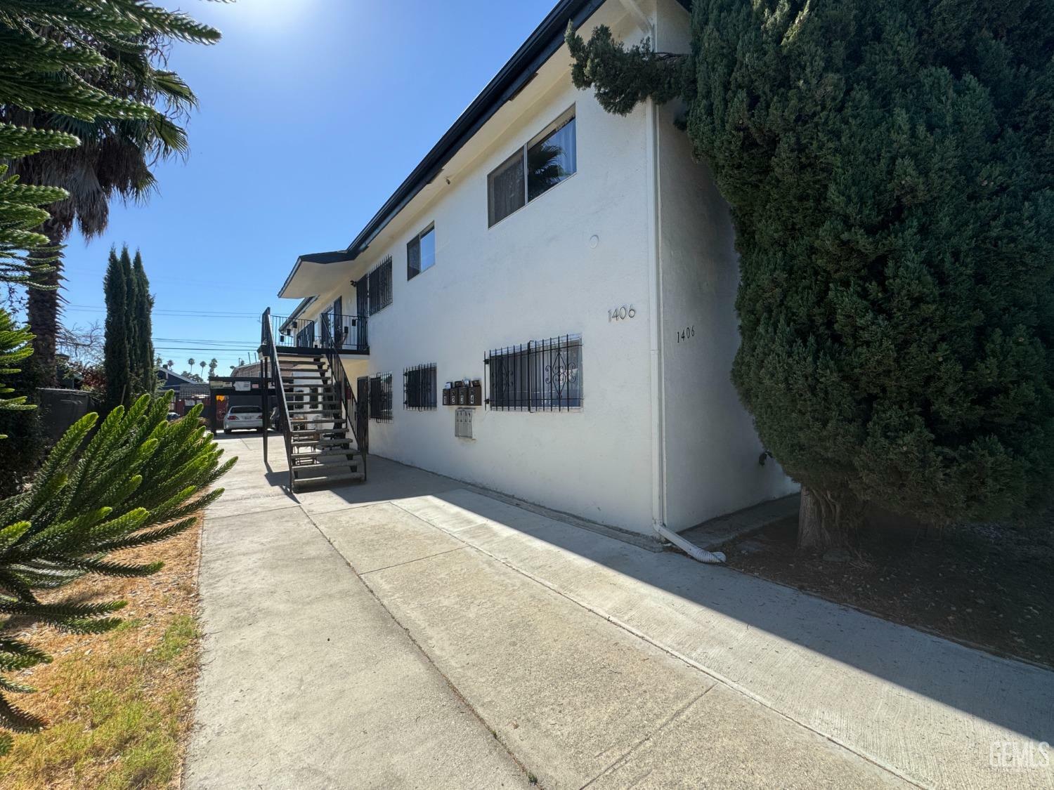 Property Photo:  1406 Exposition Boulevard  CA 90018 