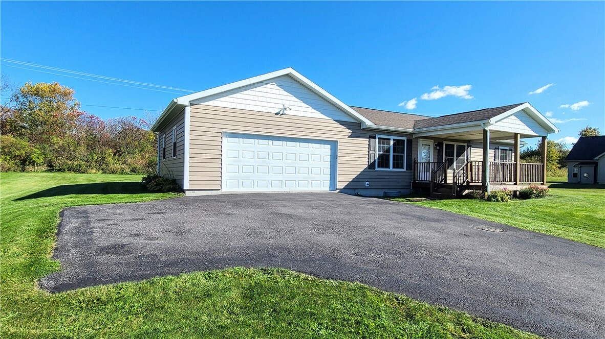 Property Photo:  151 Woodsedge Drive  NY 14882 