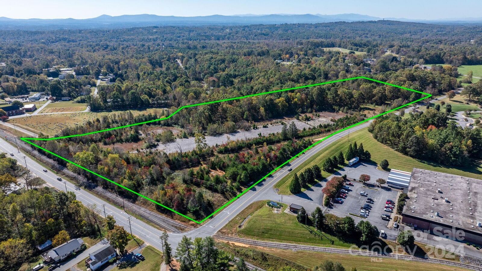 Property Photo: 290 Pleasant Hill Road NC 28638