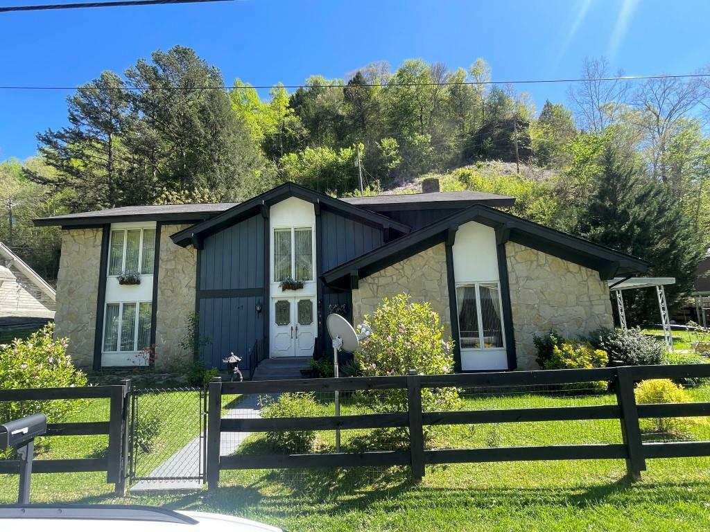 66 Childers Drive  Elkhorn City KY 41522 photo
