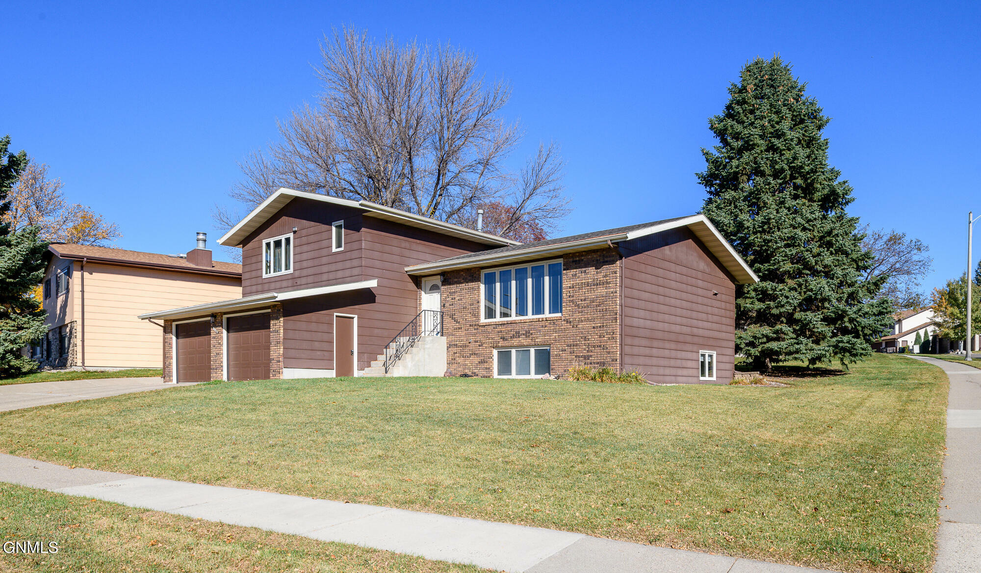 Property Photo:  2023 Grimsrud Drive  ND 58501 