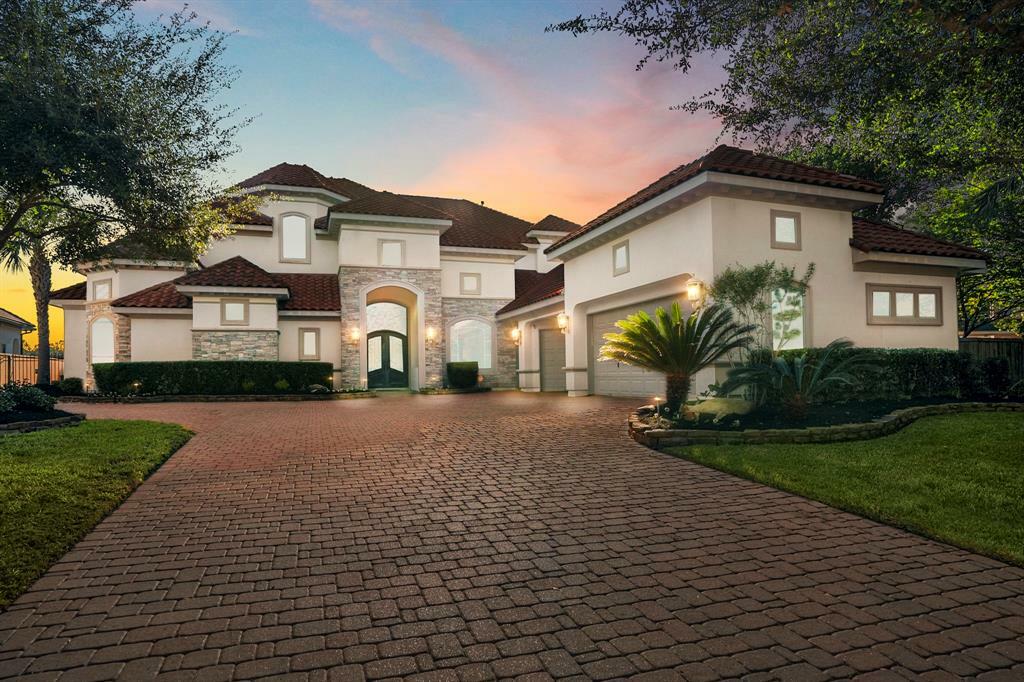 Property Photo: 159 Manor Lake Estates Drive TX 77379