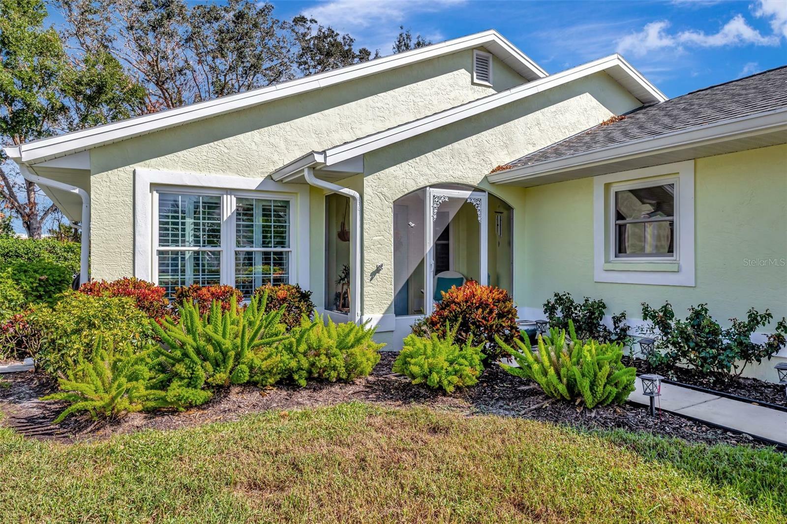 Property Photo:  4444 Fern Drive  FL 34208 