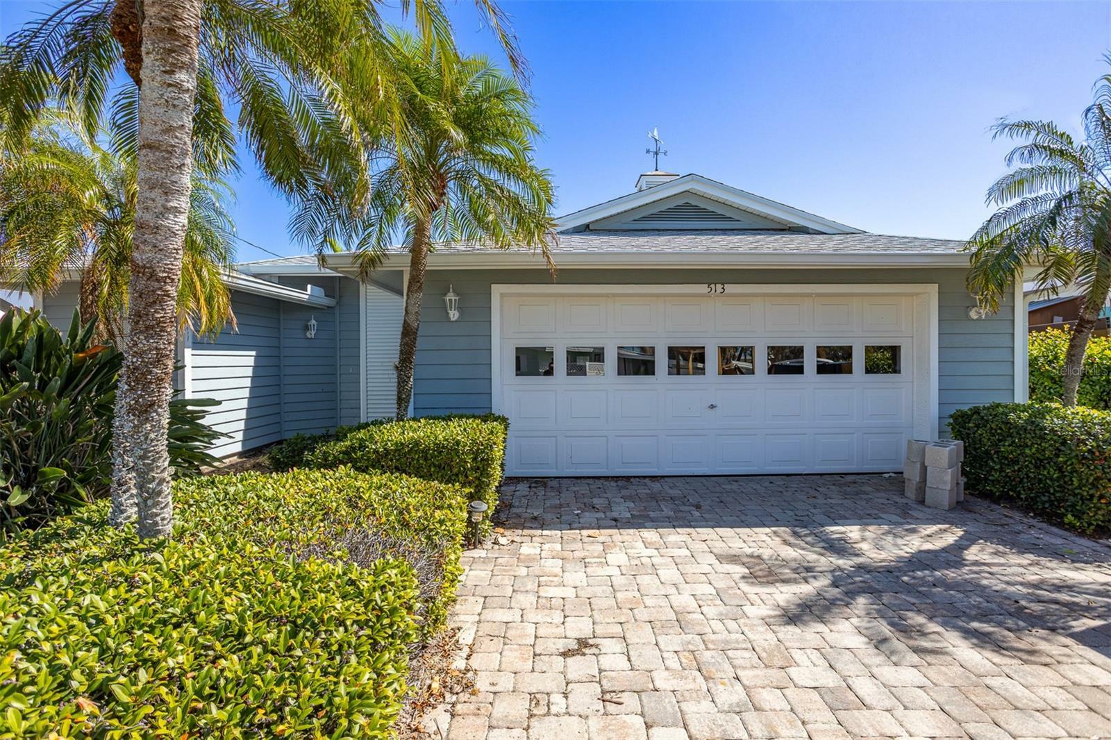 Property Photo:  513 S Bayshore Drive  FL 33708 