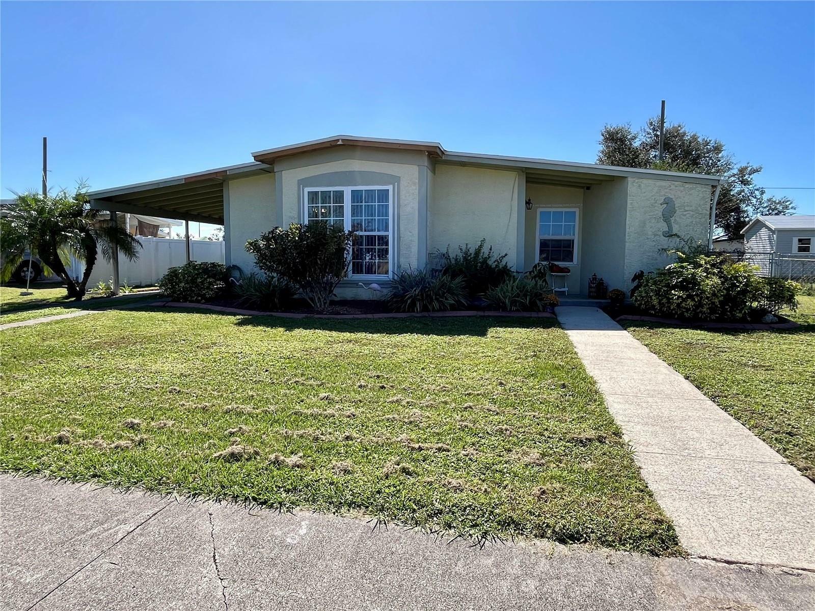 Property Photo:  21291 Glendale Avenue  FL 33952 