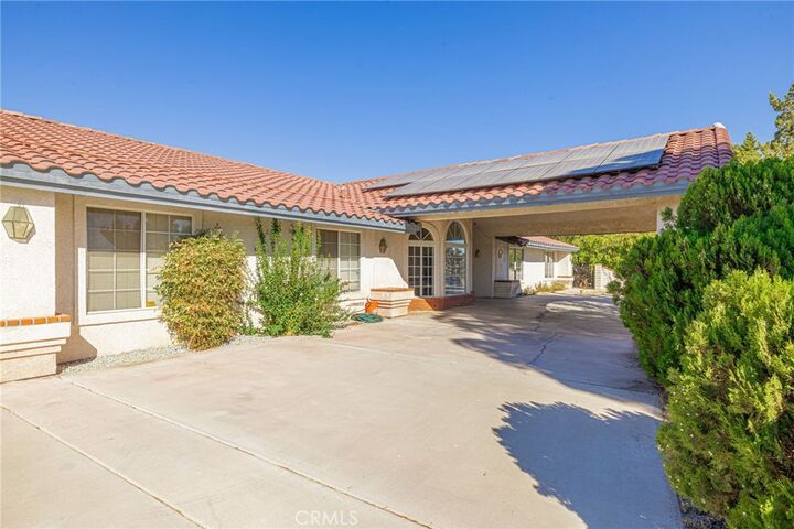Property Photo: 13460 Calcite Place CA 92395