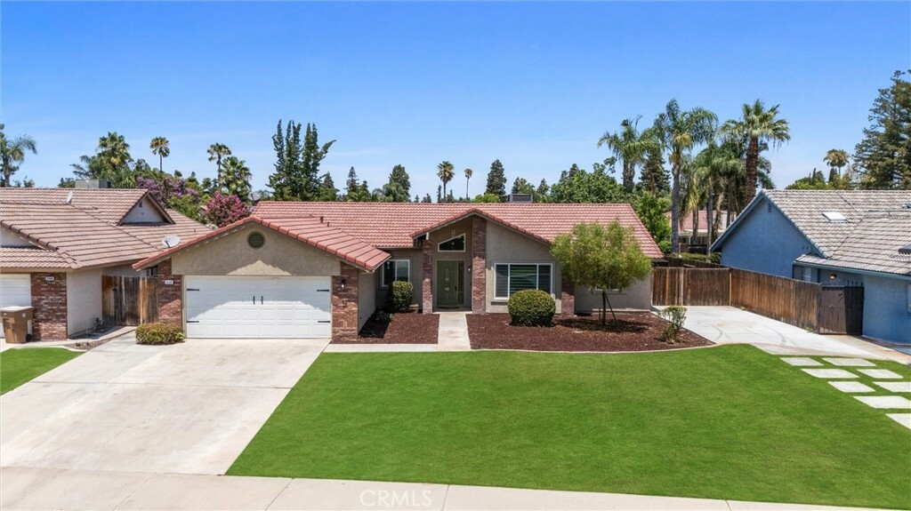 Property Photo:  9504 Eagle Oak Road  CA 93311 