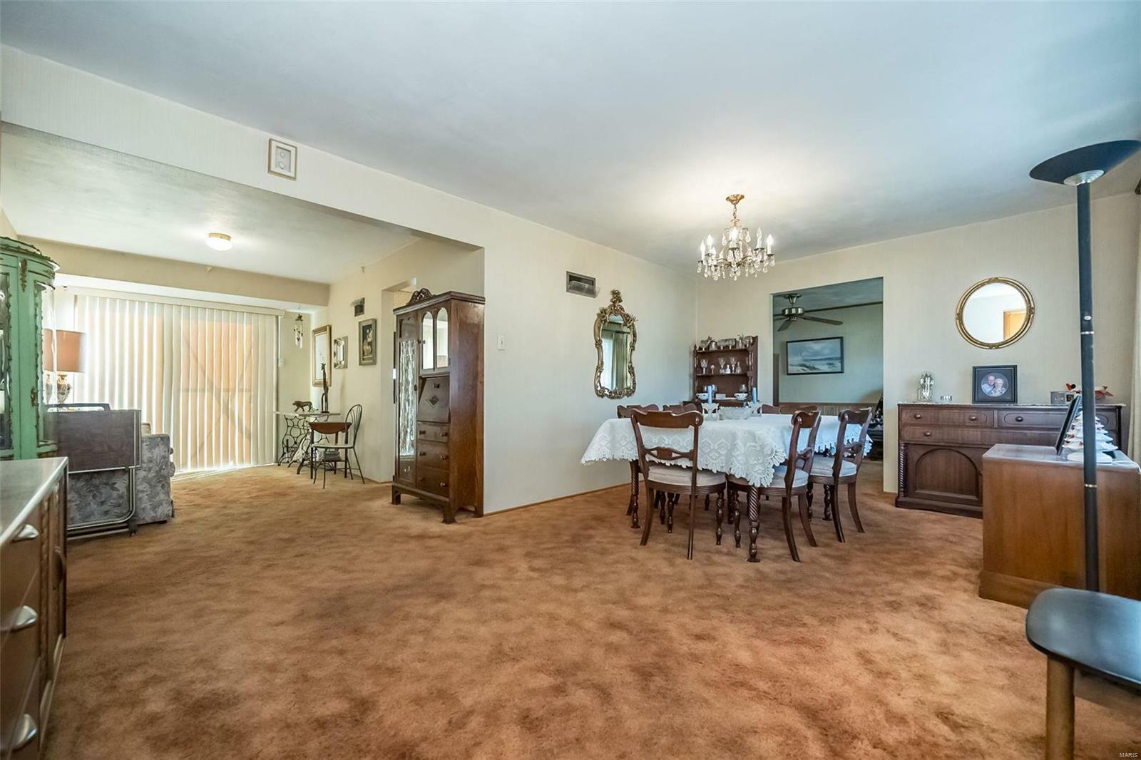 Property Photo:  9856 Lindhall Lane  MO 63123 