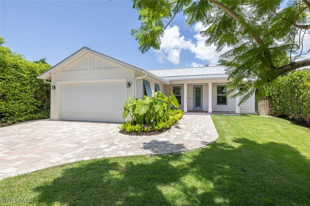 Property Photo:  1287 10th Avenue N  FL 34102 