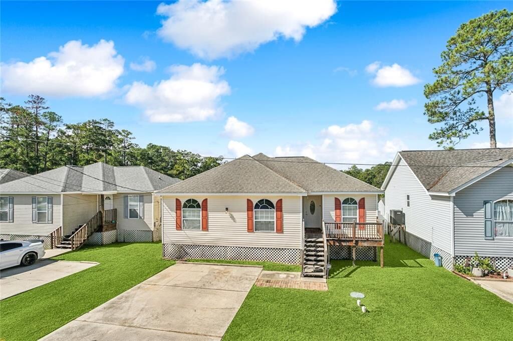 Property Photo: 56339 Frank Pichon Road LA 70458