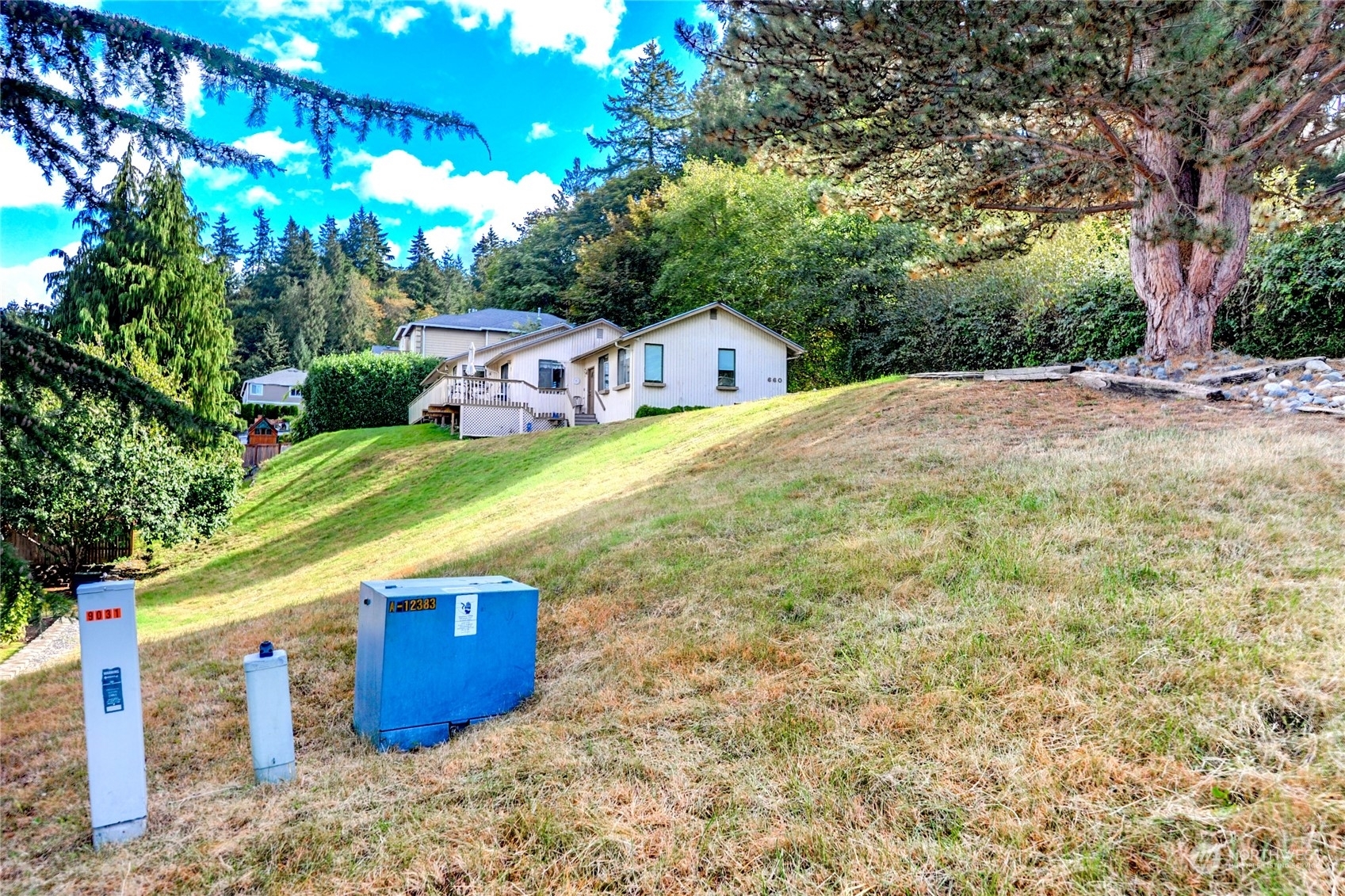 Property Photo:  660 Campbell Avenue  WA 98275 