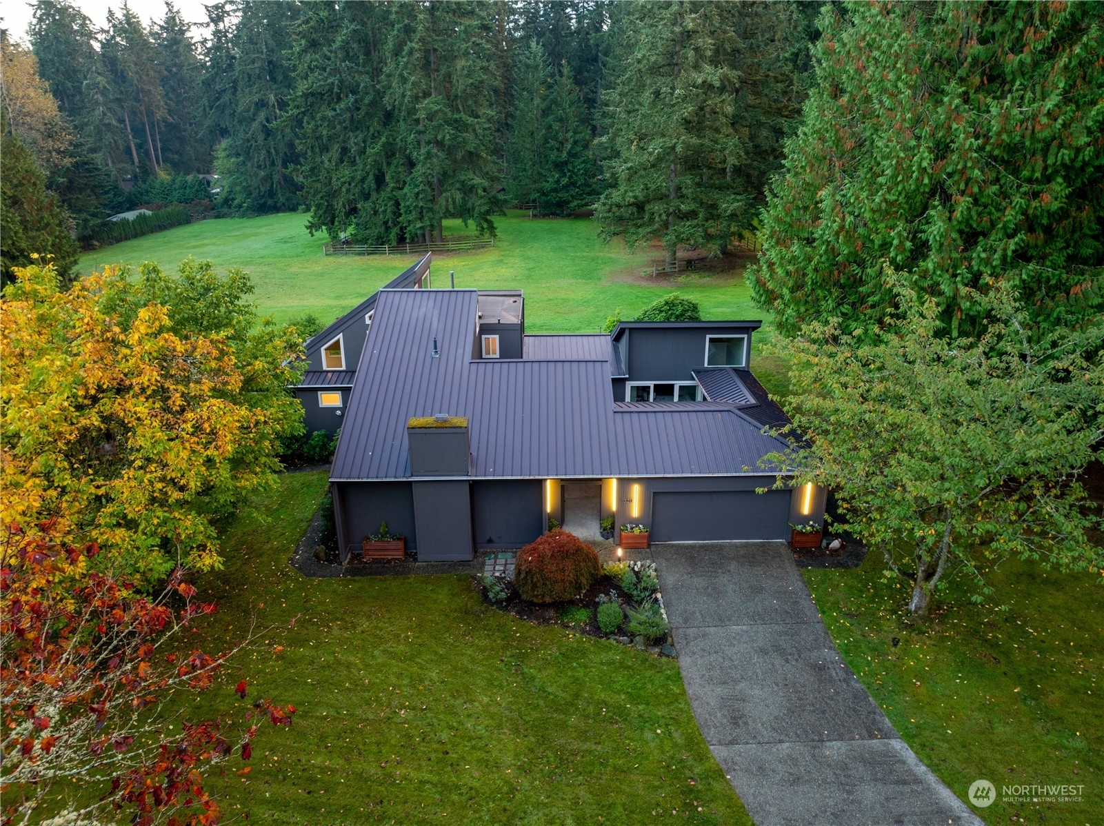 Property Photo:  13211 NE 54th Place  WA 98005 