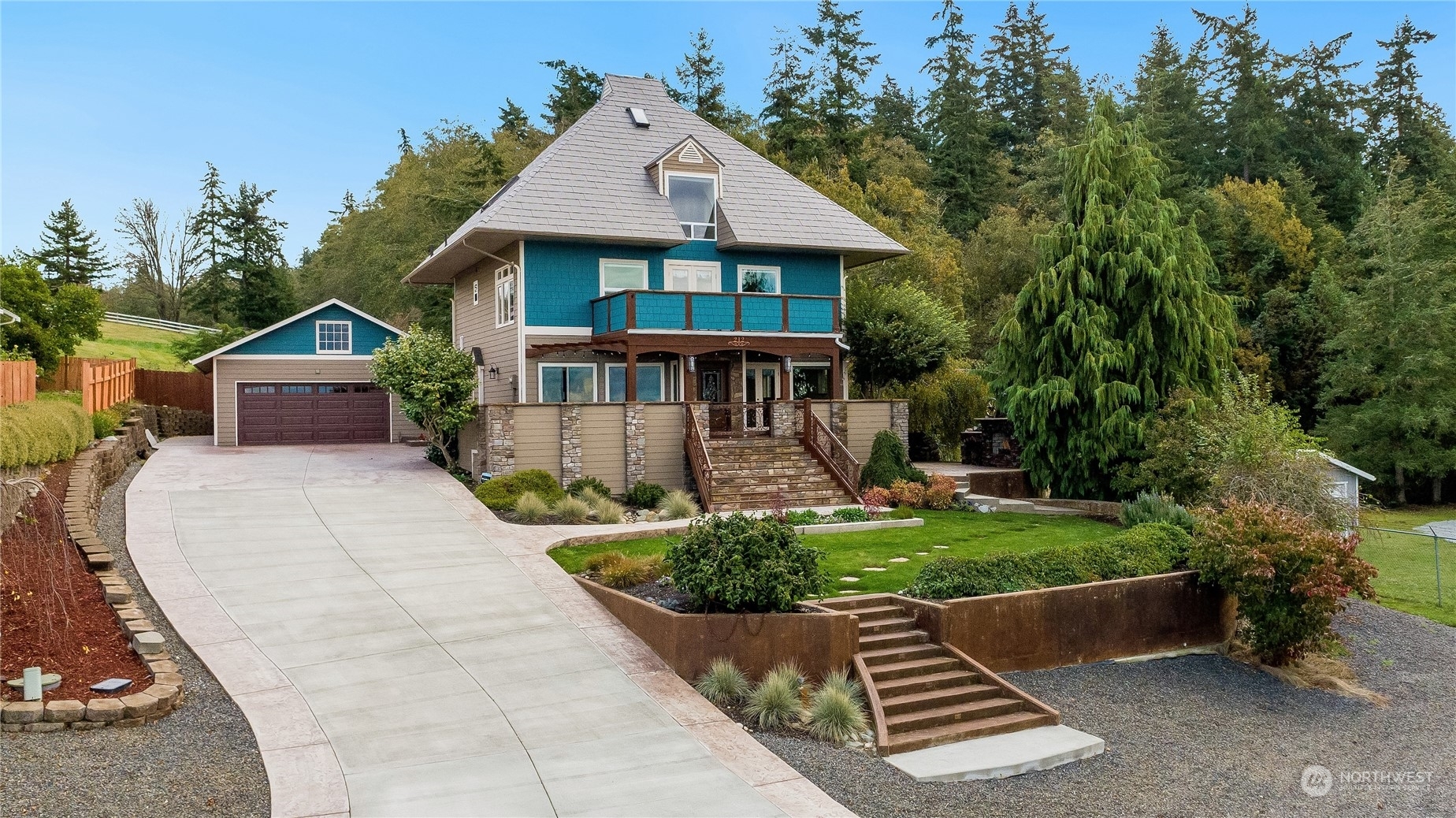 Property Photo:  212  Grandview Ave  WA 98282 