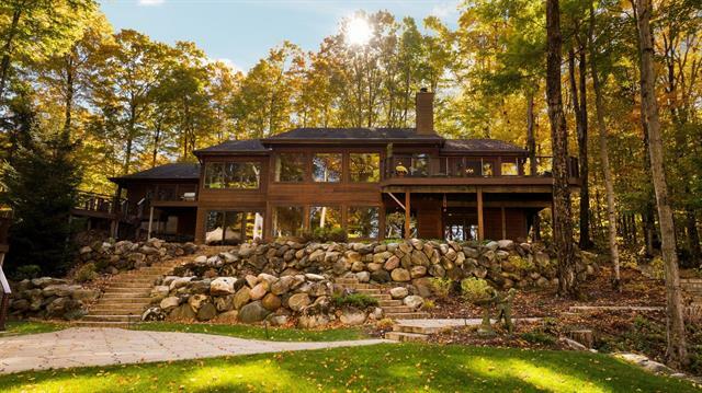 Property Photo: 5304 Ridgewood Court MI 49615