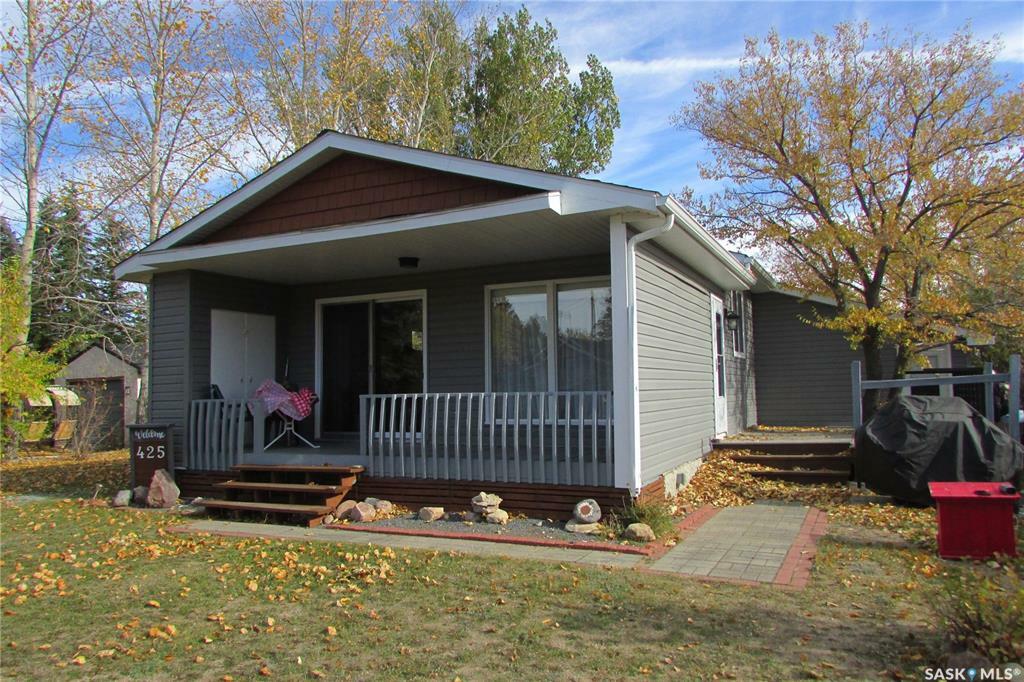 Property Photo: 425 Mistusinne Crescent SK S0H 1J0