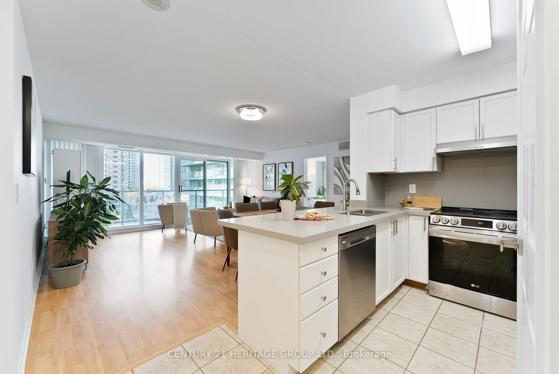 Photo de la propriété:  5500 Yonge St 710  ON M2N 7L1 