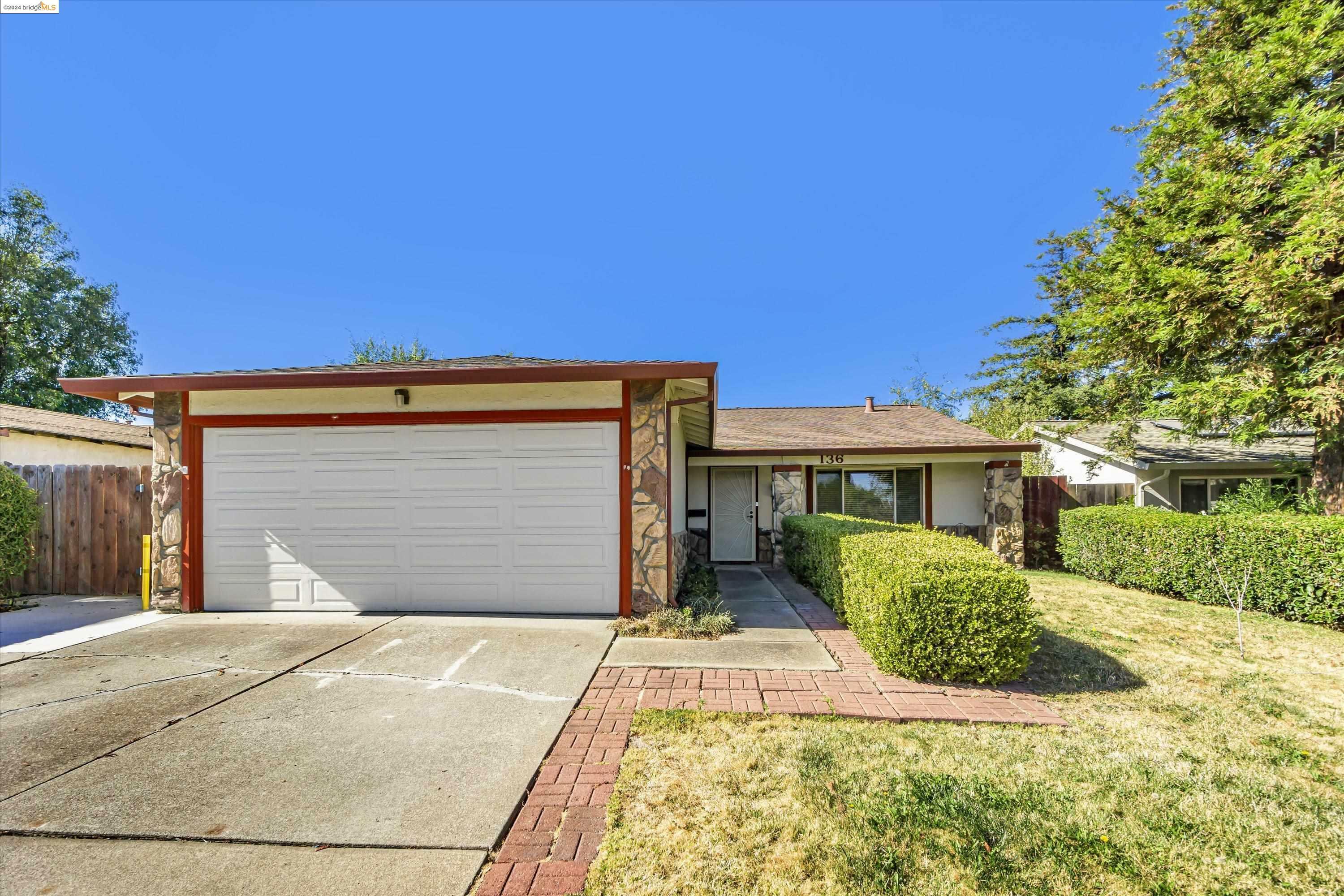 Property Photo:  136 Viking Way  CA 94565 