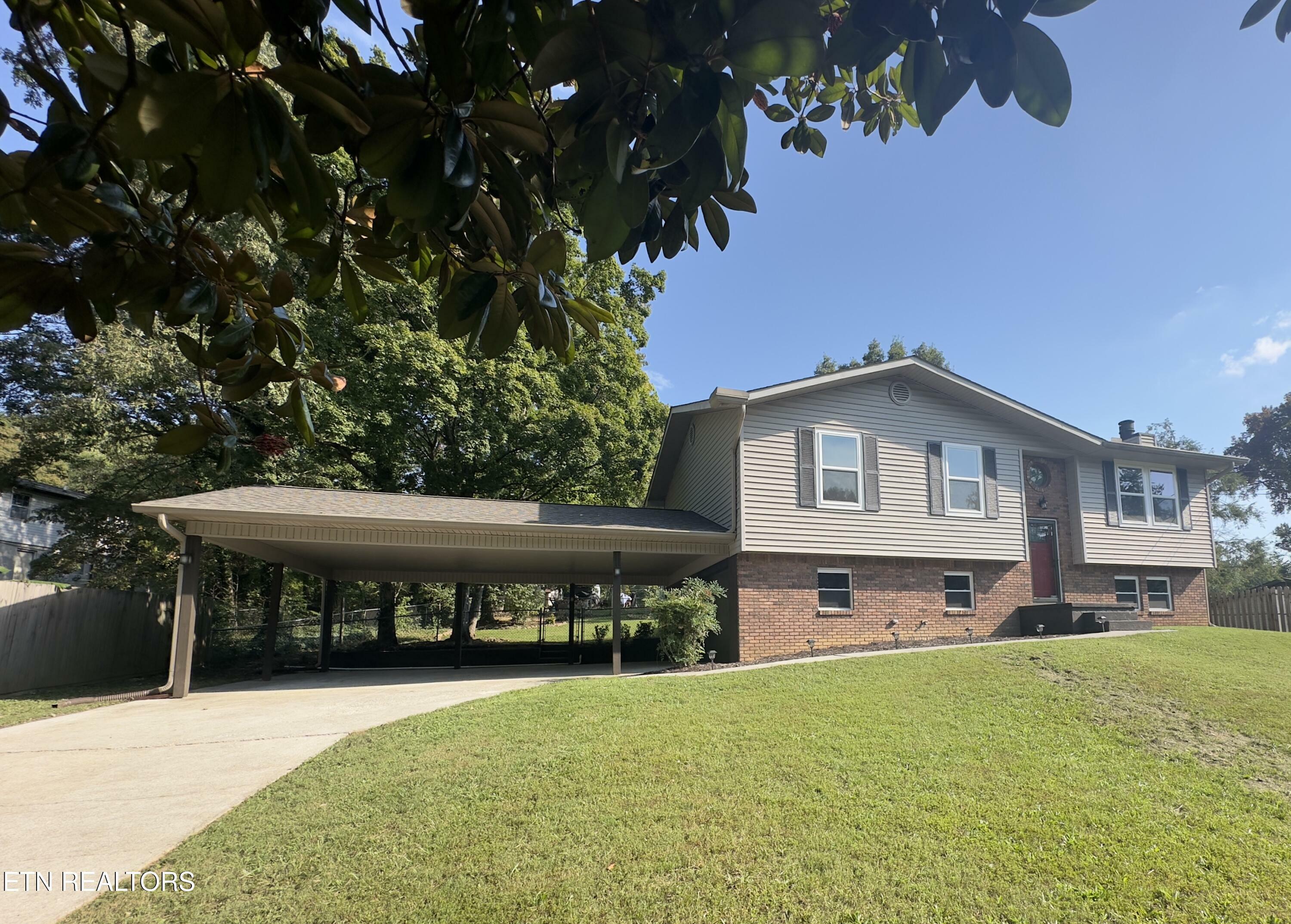 Property Photo:  5706 NW Bluewood Lane  TN 37921 