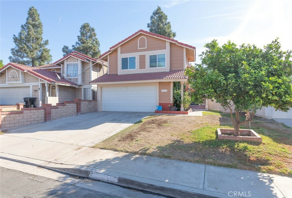 Property Photo:  14585 El Contento Avenue  CA 92337 