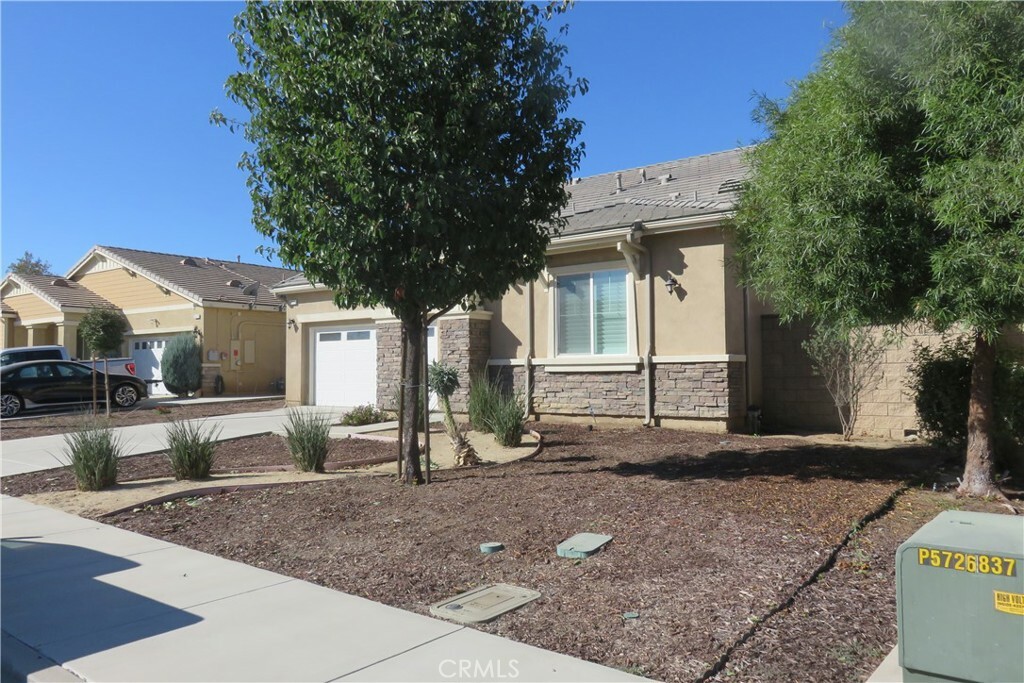 Property Photo:  24819 Onyx Drive  CA 92585 