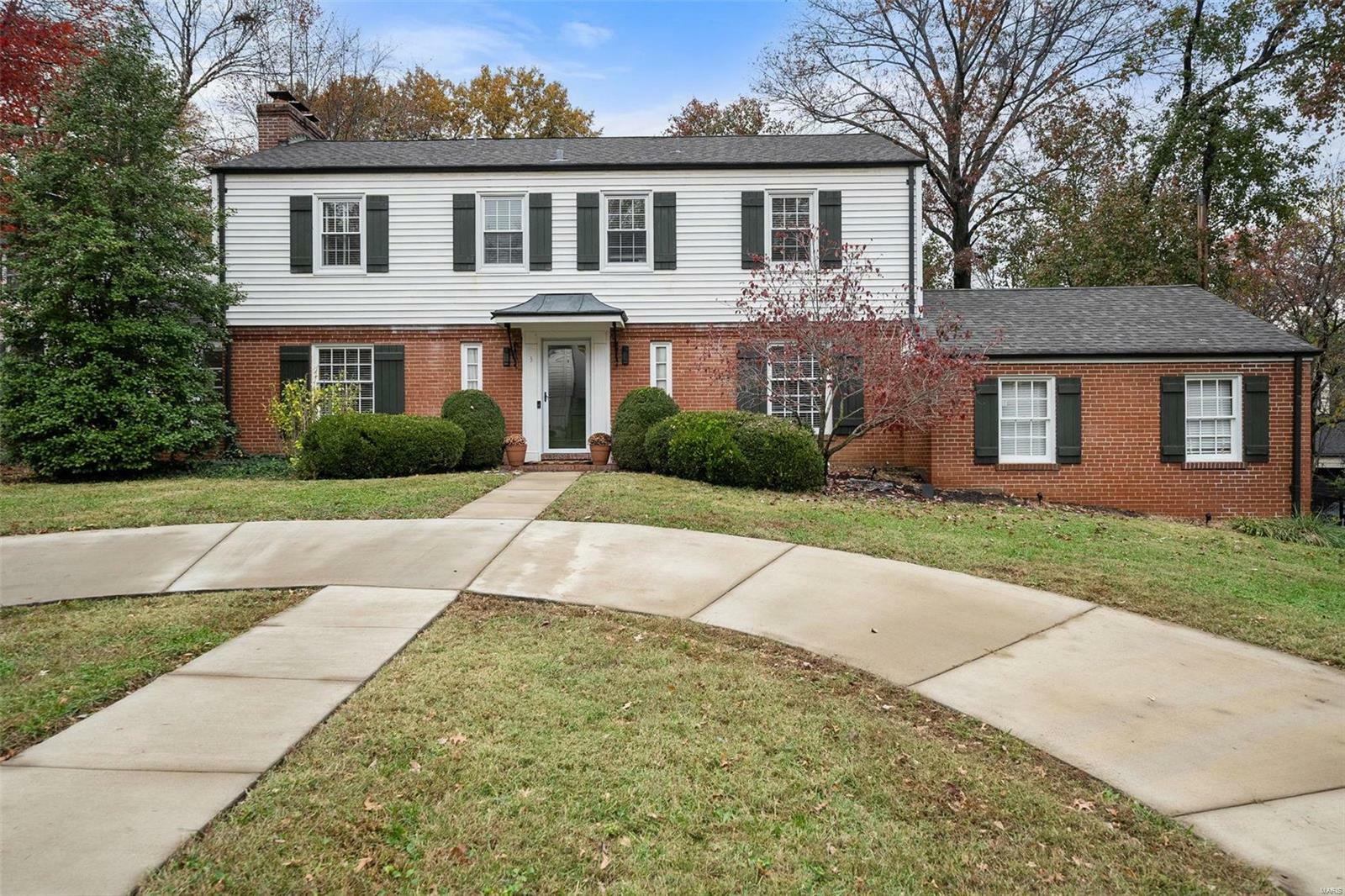 Property Photo: 3 Nassau Drive MO 63124