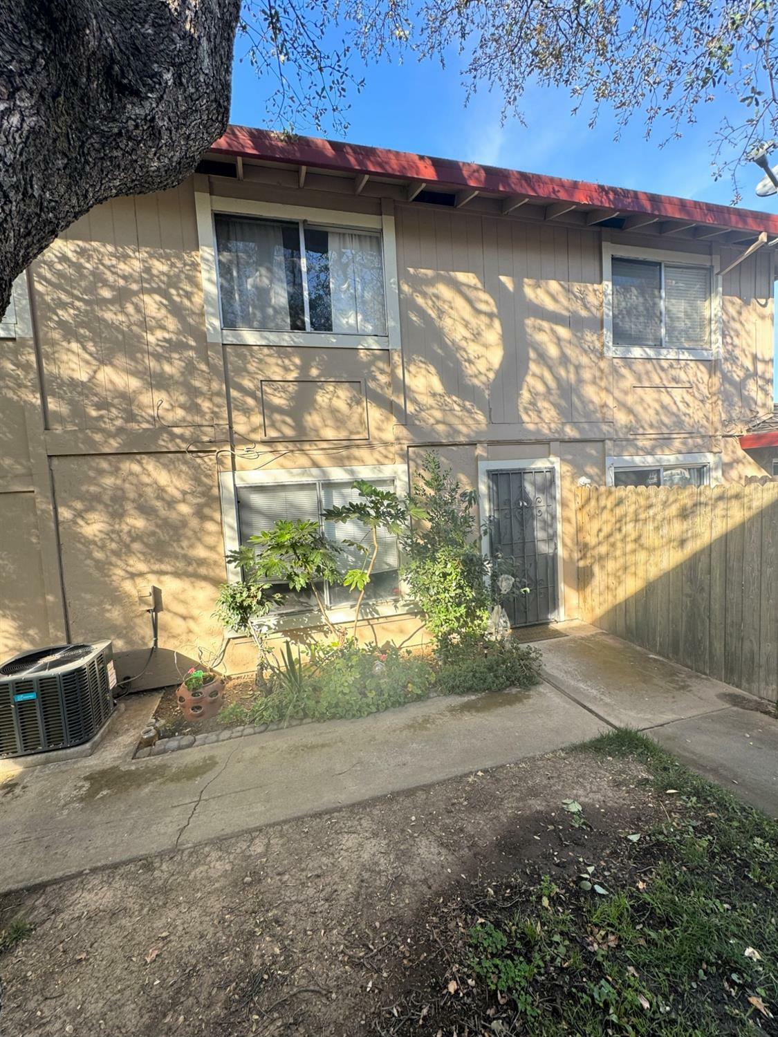 Property Photo:  5736 Shadow Creek Drive 2  CA 95841 