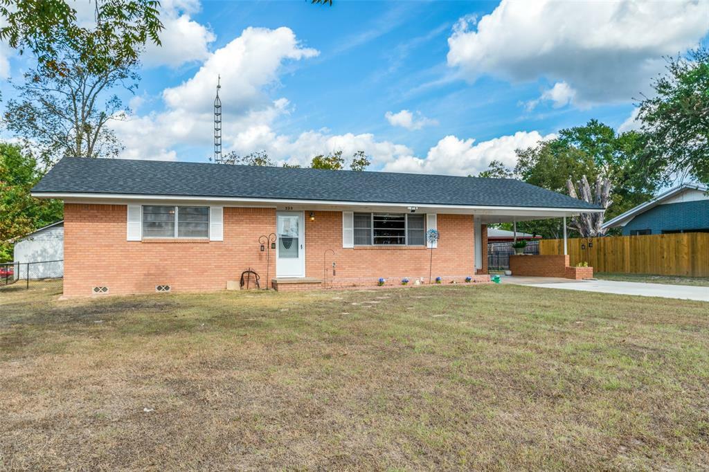 Property Photo:  320 Nuss Drive  TX 75773 