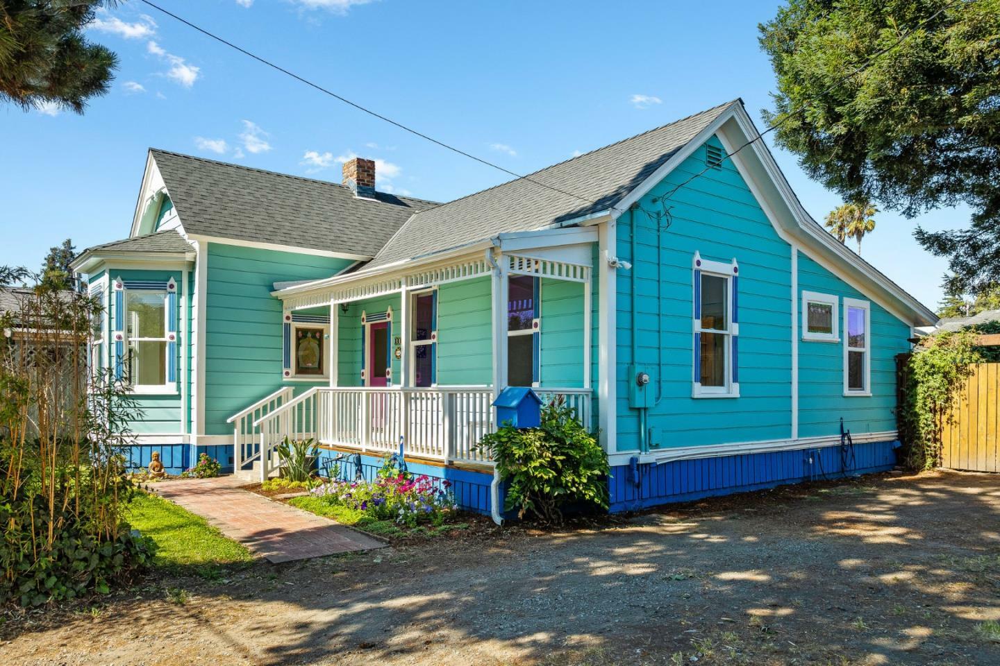 116 Clay Street  Santa Cruz CA 95060 photo