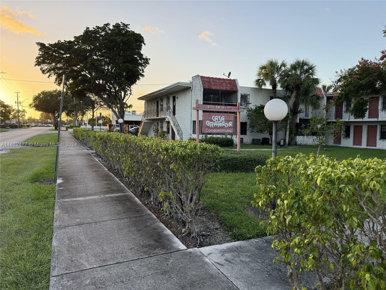 Property Photo:  8701 SW 141st St F4  FL 33176 