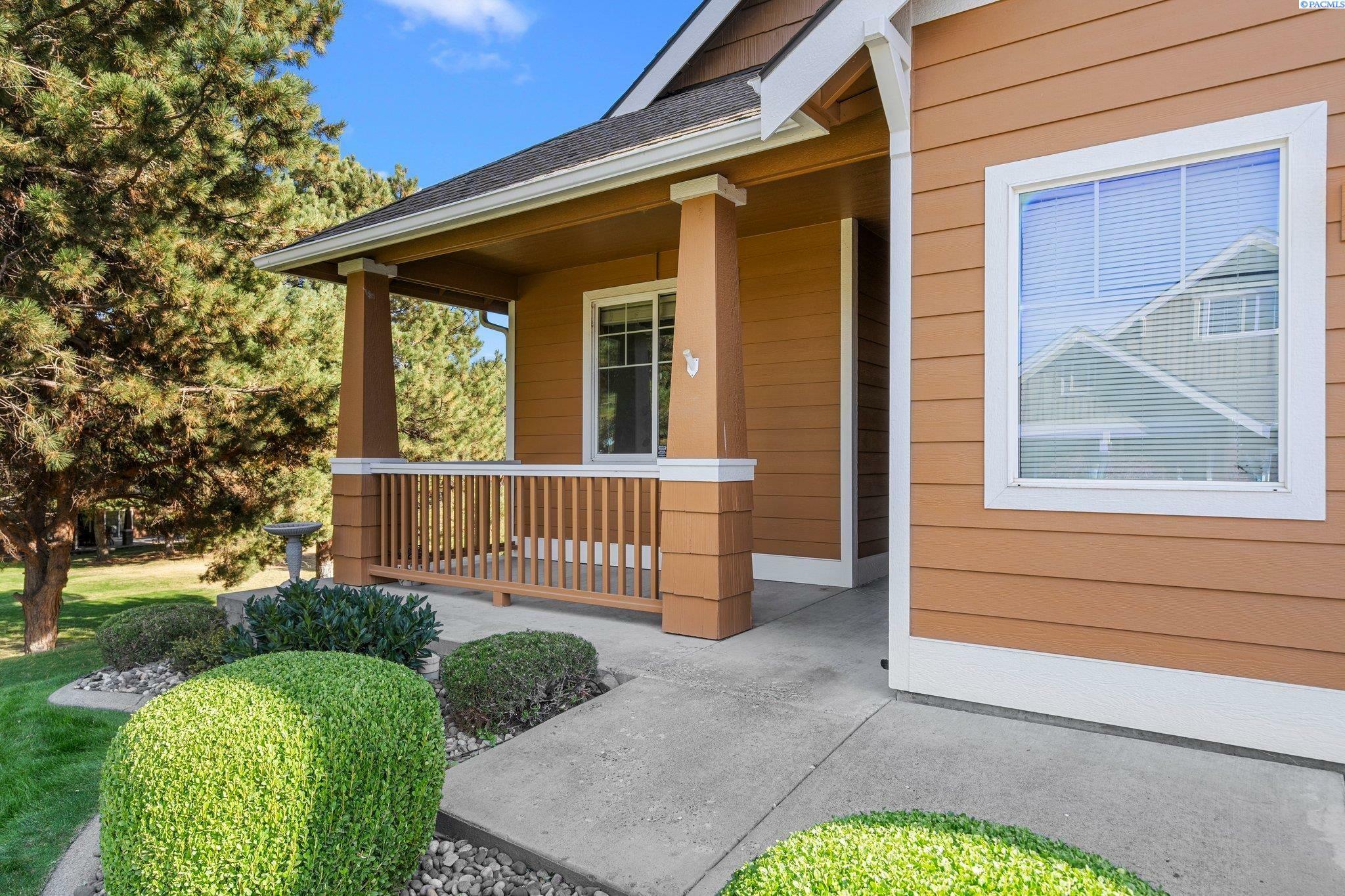 Property Photo:  7916 W 21st Ave  WA 99338 