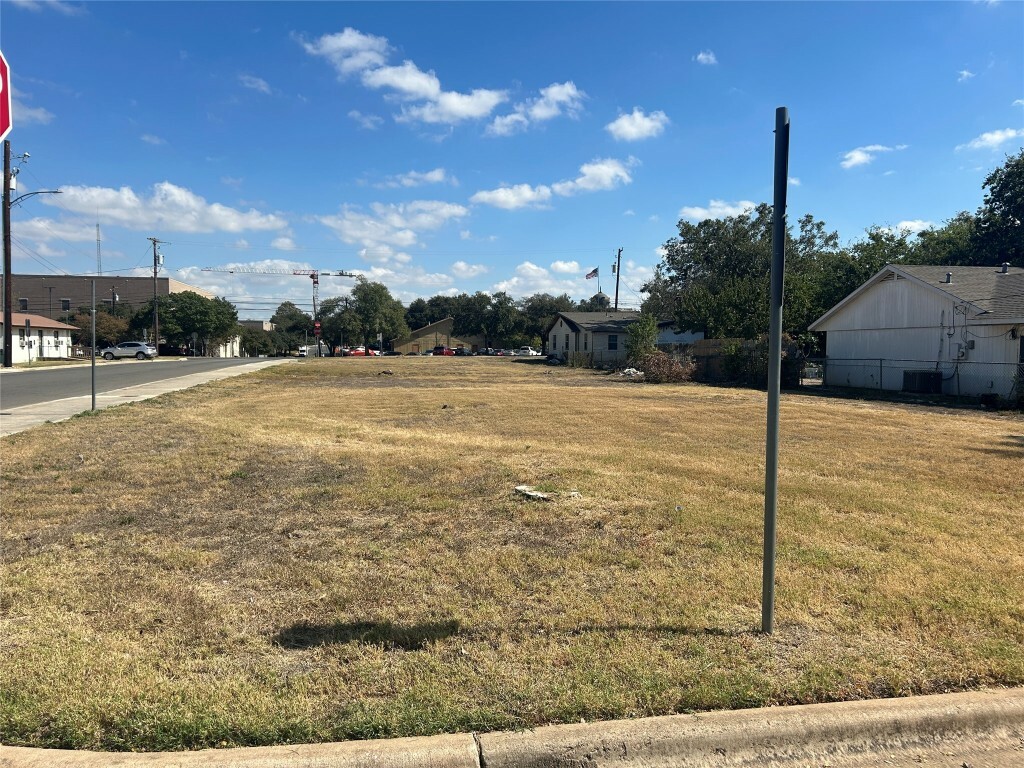 Property Photo:  601 West Street  TX 78626 