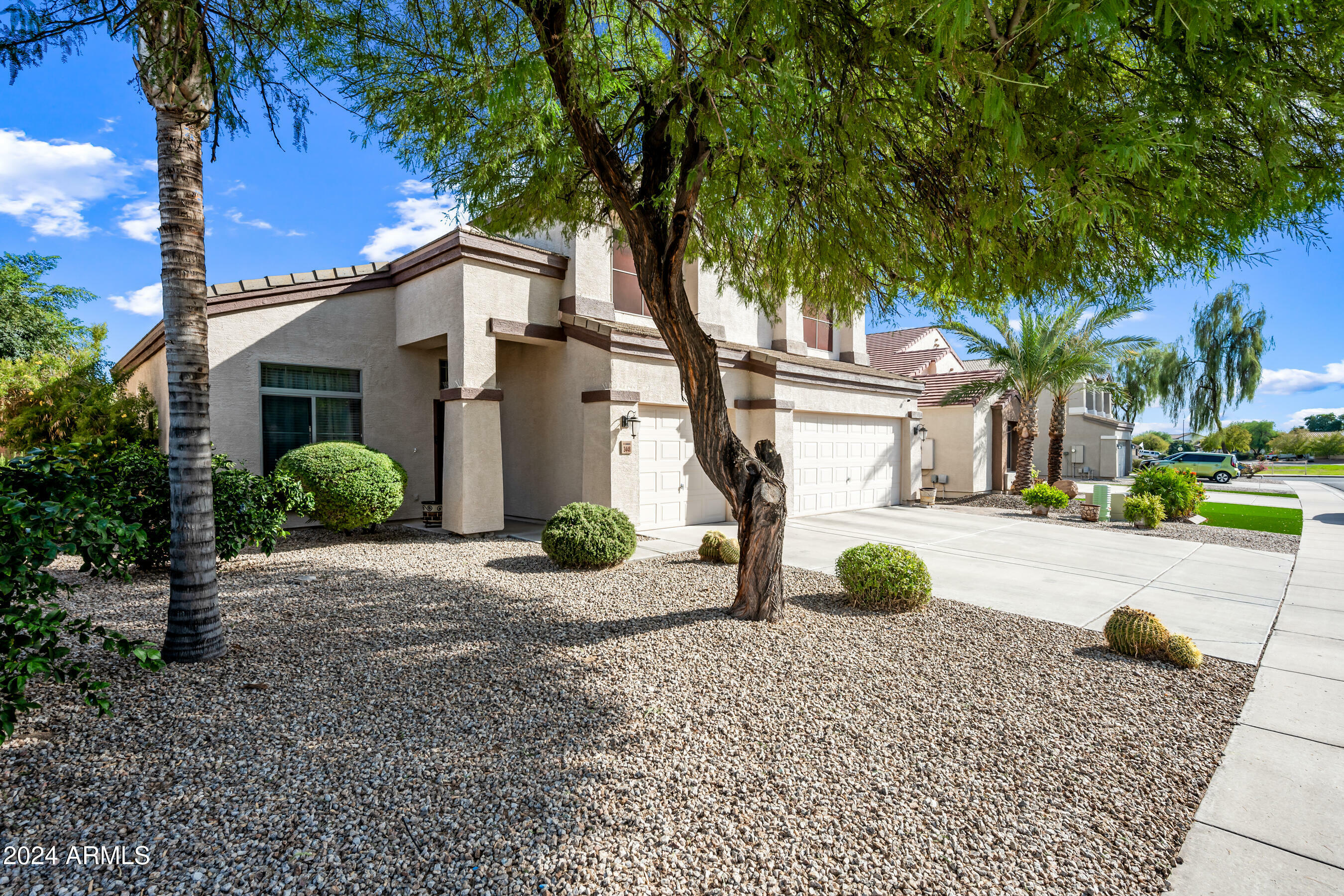 Property Photo:  3448 W Sunshine Butte Drive  AZ 85144 