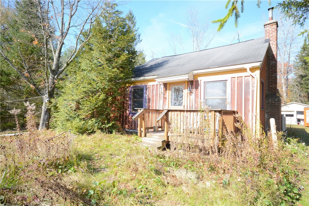 Property Photo:  1686 Hanshaw Road  NY 14850 