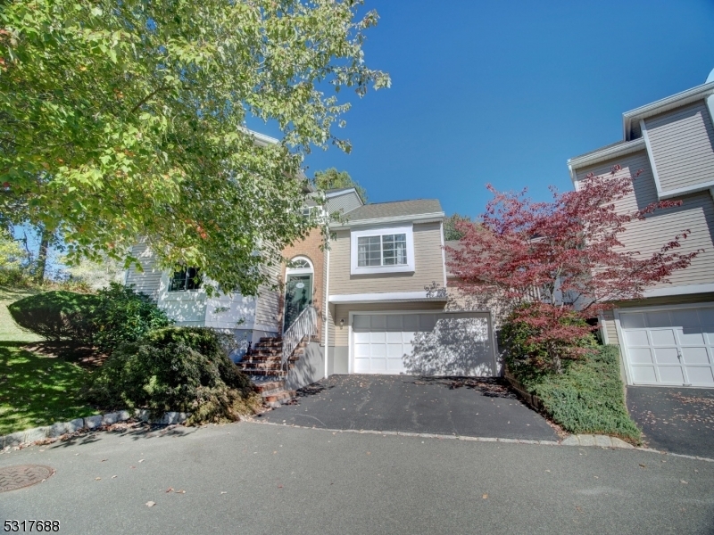 Property Photo:  18 Fernwood Ter  NJ 07933 