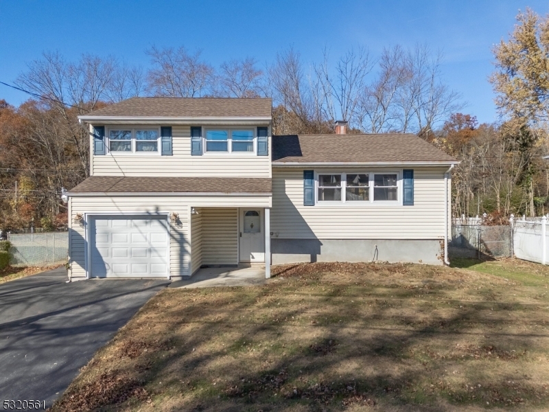 Property Photo:  19 Alden Ter  NJ 07836 