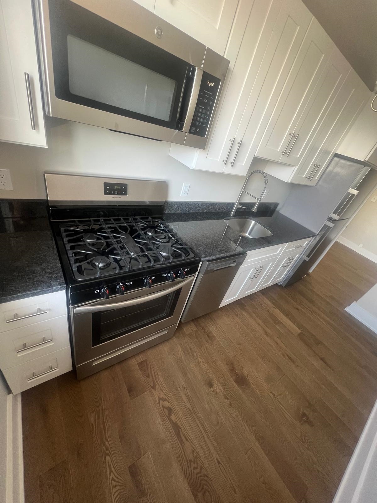 Property Photo:  1225 Kennedy Blvd 4B  NJ 07002 