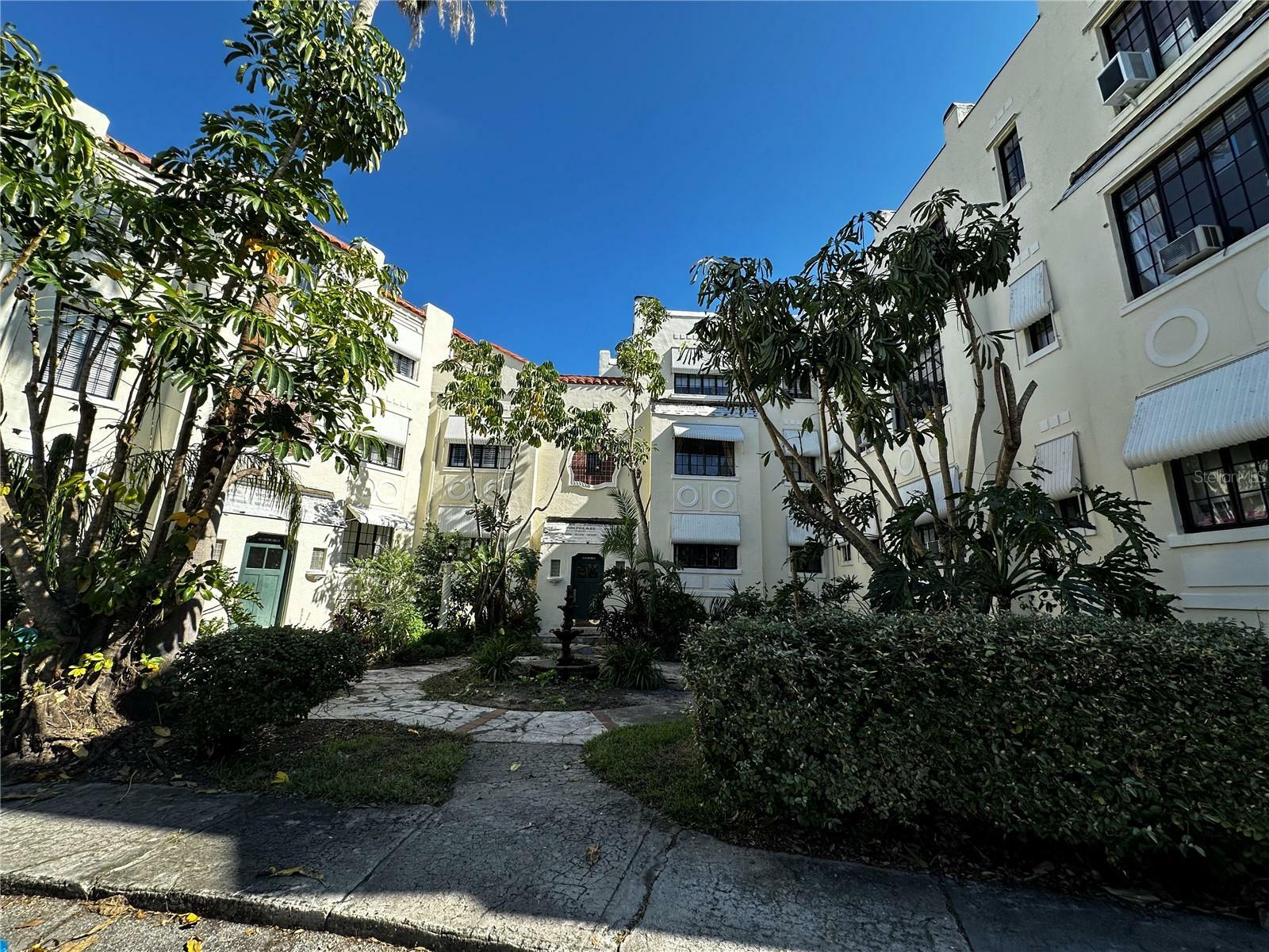 Property Photo:  210 N 17th Street W 21  FL 34205 